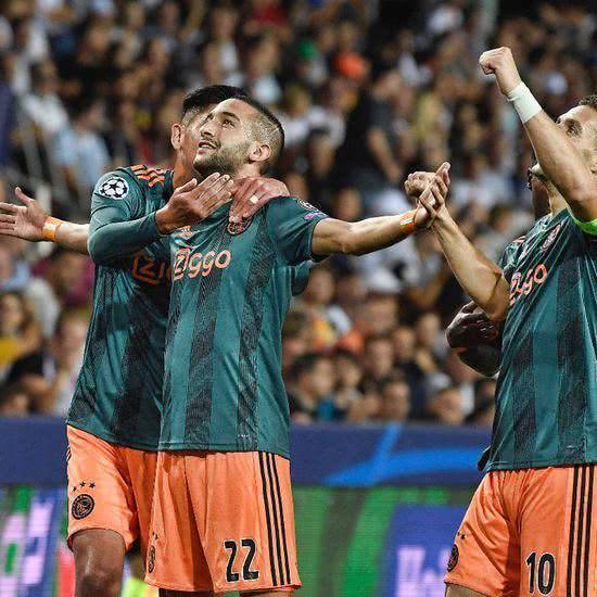 9年奥克兰 9年奥克兰