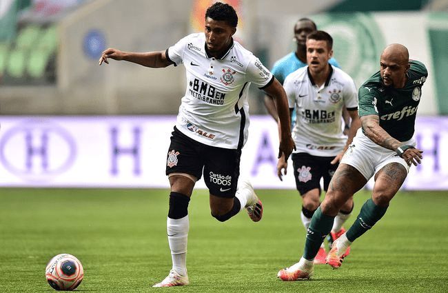 [图]罗斯破门对手两人被罚下 津门虎主场胜海牛.