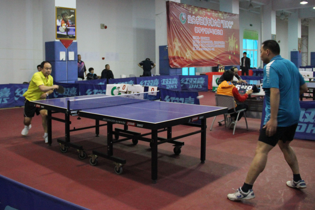 队之间的一 队之间的一