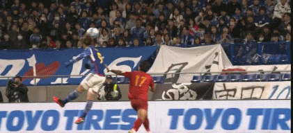 世体：巴萨希望外租罗克，球员团队更希望永久转会