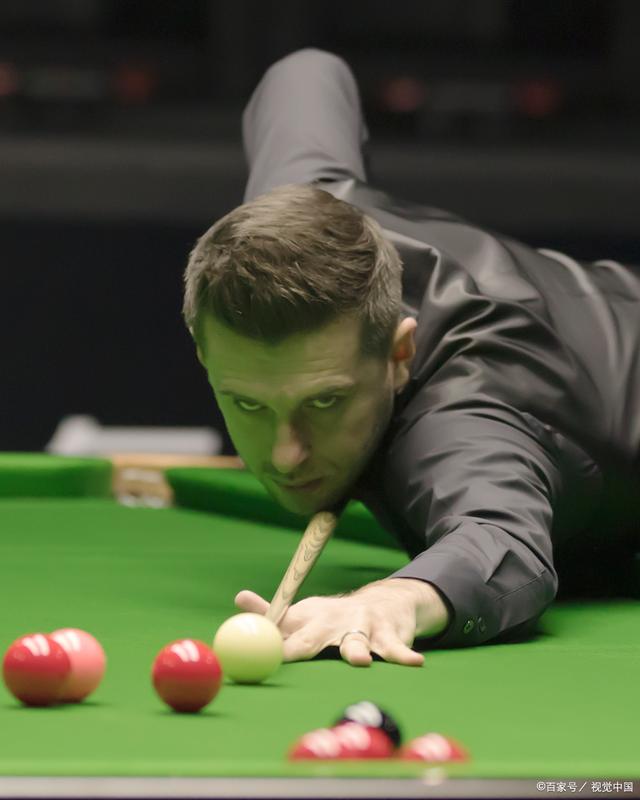 汗渍与阴影 汗渍与阴影