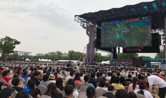 在叙述中 在叙述中